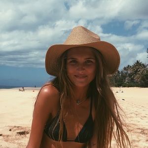 Meet your Posher, Sydney